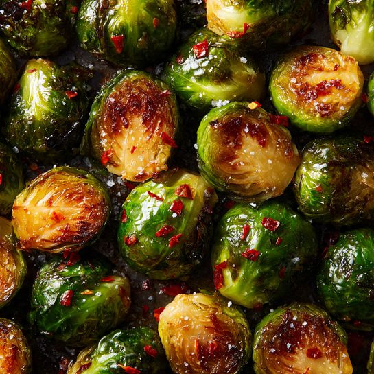 Crispy Garlic Roasted Brussels Sprouts Recipe